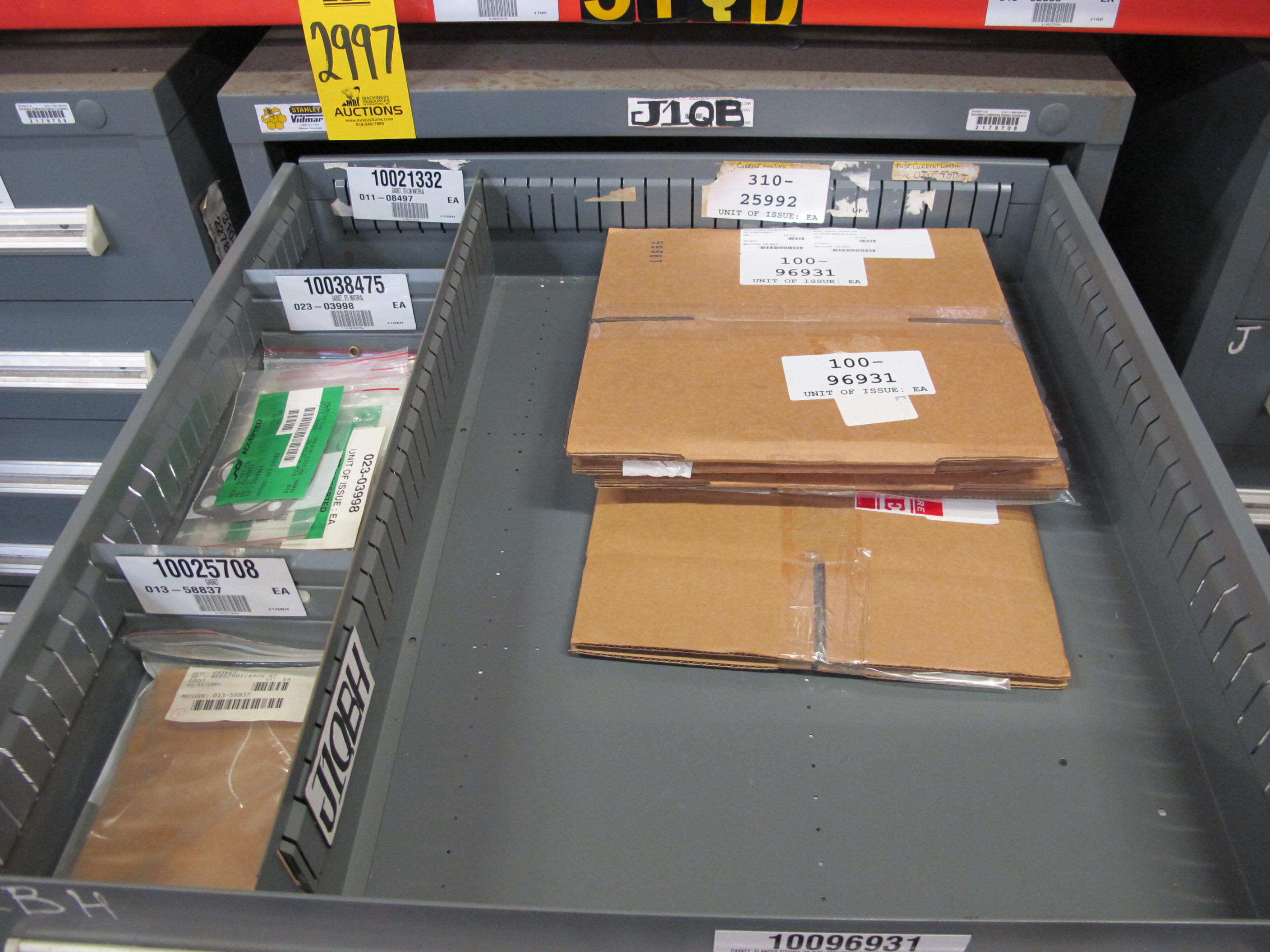 STANLEY VIDMAR HEAVY DUTY 8-DRAWER PARTS CABINET W/ CONTENTS (W-50) LOADING & HANDLING FEE $25-
